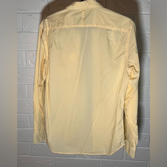 Banana republic button up size small light yellow - Picture 2 of 3